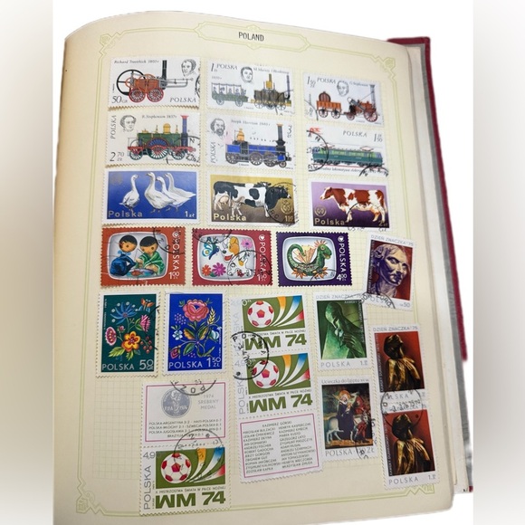Poland Stamp Collection Album - Picture 1 of 3